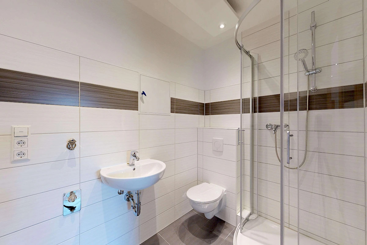 Wohnbeispiel Bad mit Dusche