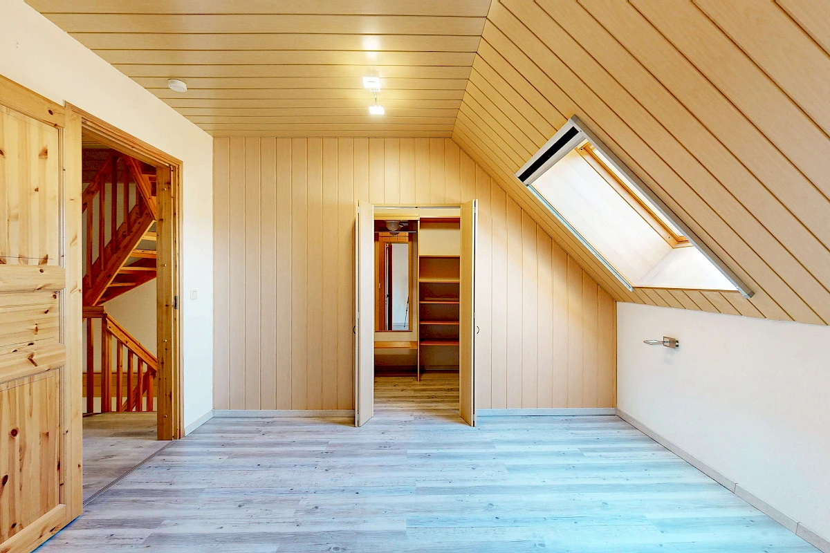 Schlafzimmer inkl. begehbarem Kleiderschrank