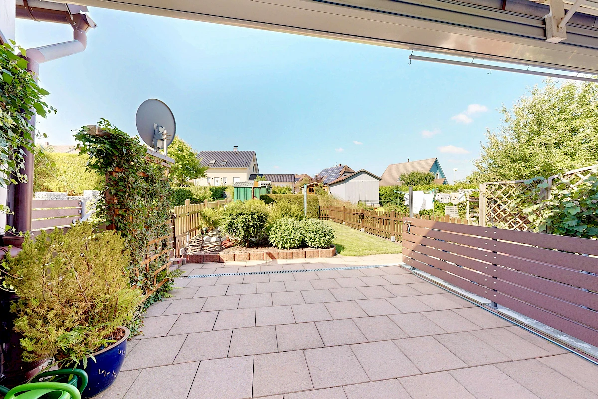 Terrasse und Garten