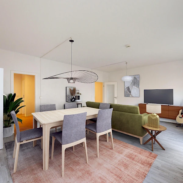 Füllt meine Räume mit Freude und Leben! Praktisch geschnittene 3-Raum-Wohnung mit Wanne und Balkon
