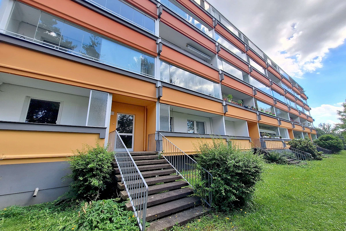 Rückansicht Gebäude